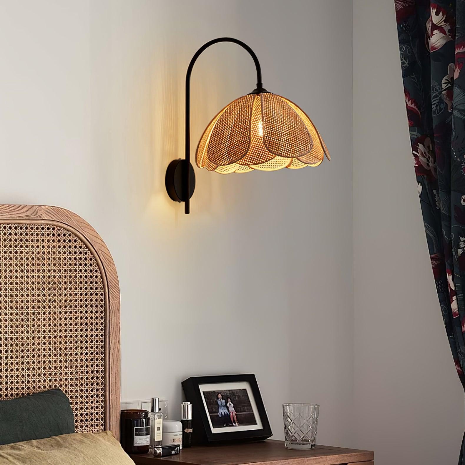 Rattan Petal Wall Lamp M512