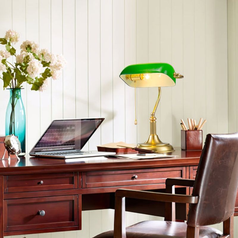 Classic Green Glass Bankers Table Lamp