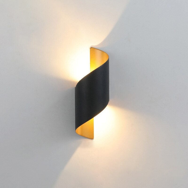 Modern Curl Twisted LED Wall Light M38
