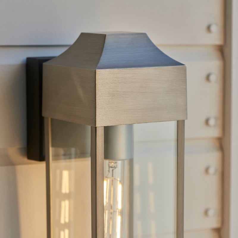 Georgon Exterior Wall Lantern Light - Clear Glass Shade, Classic Architectural Style for Outdoor Spaces T1005