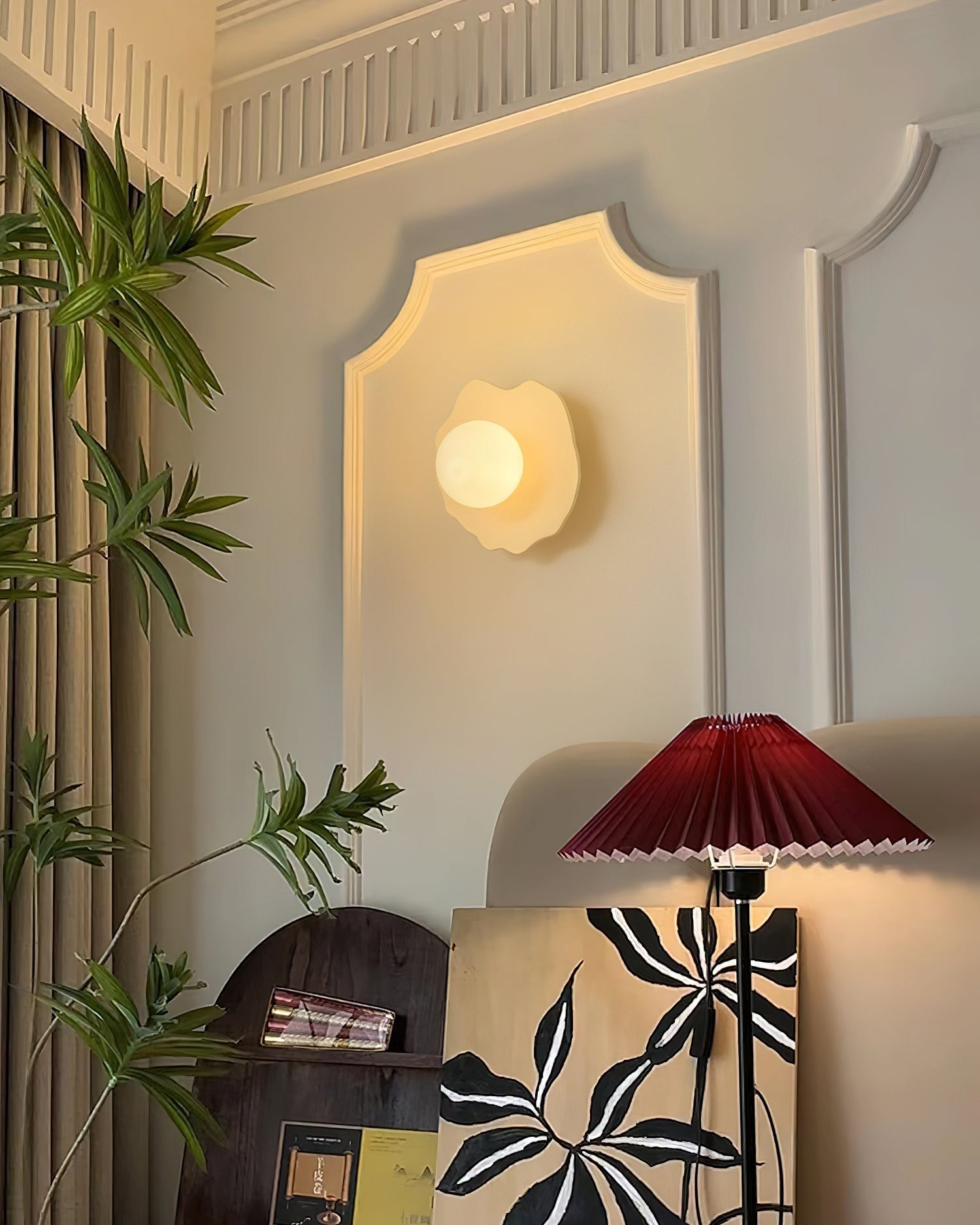 Nordic Flower Shape Wall Lamp M106