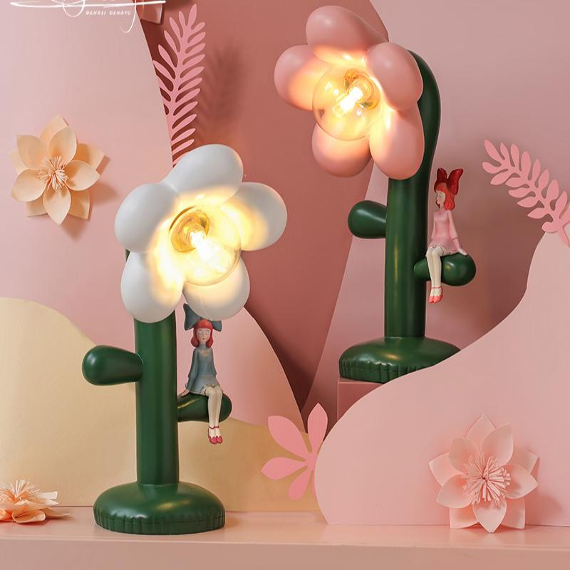 Flowery Table Lamp