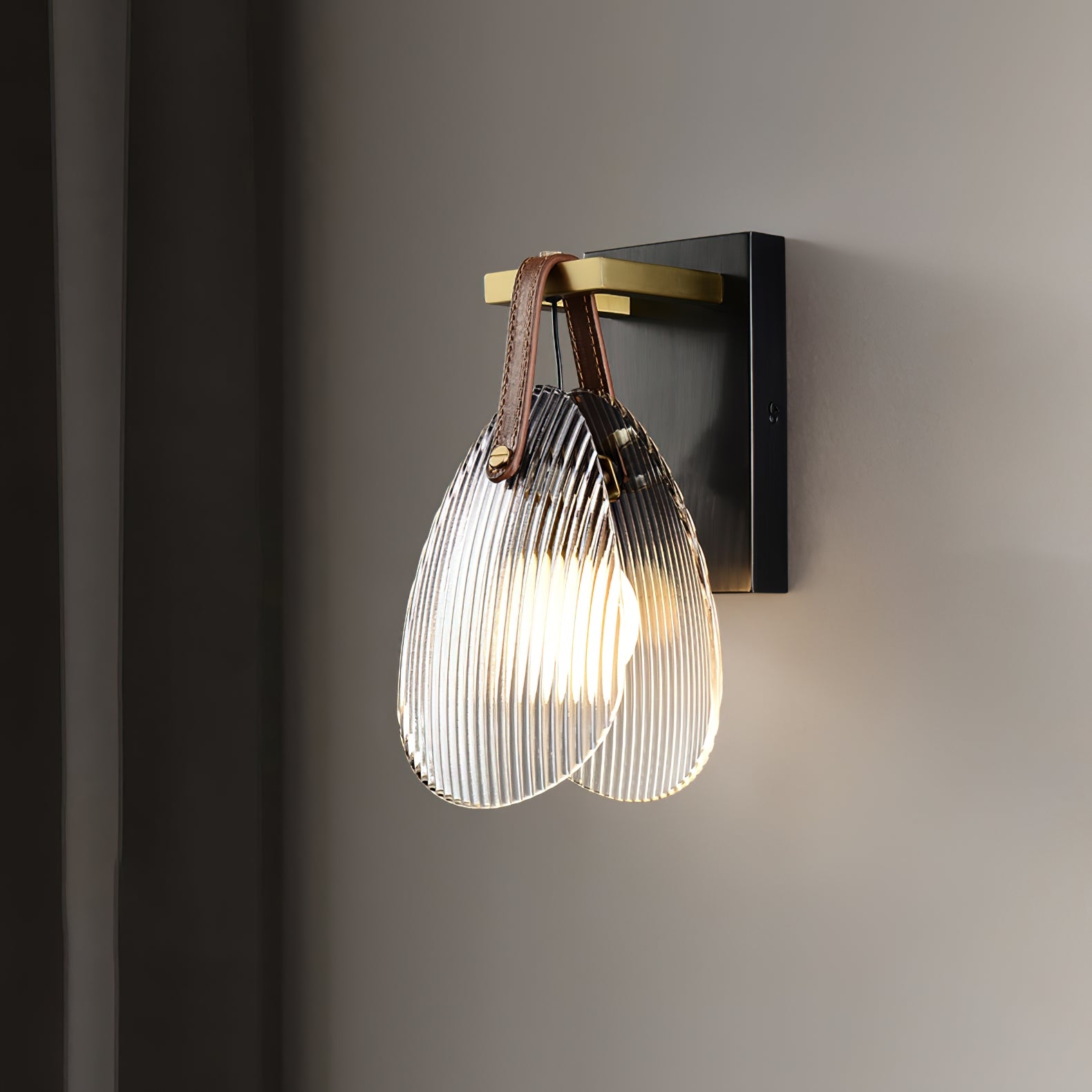 Shell Glass Wall Lamp T1687