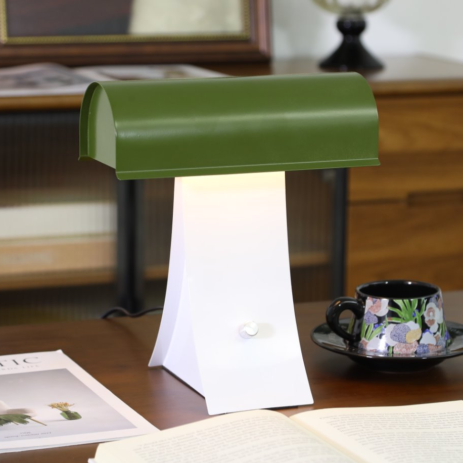 Archive Table Lamp T1922