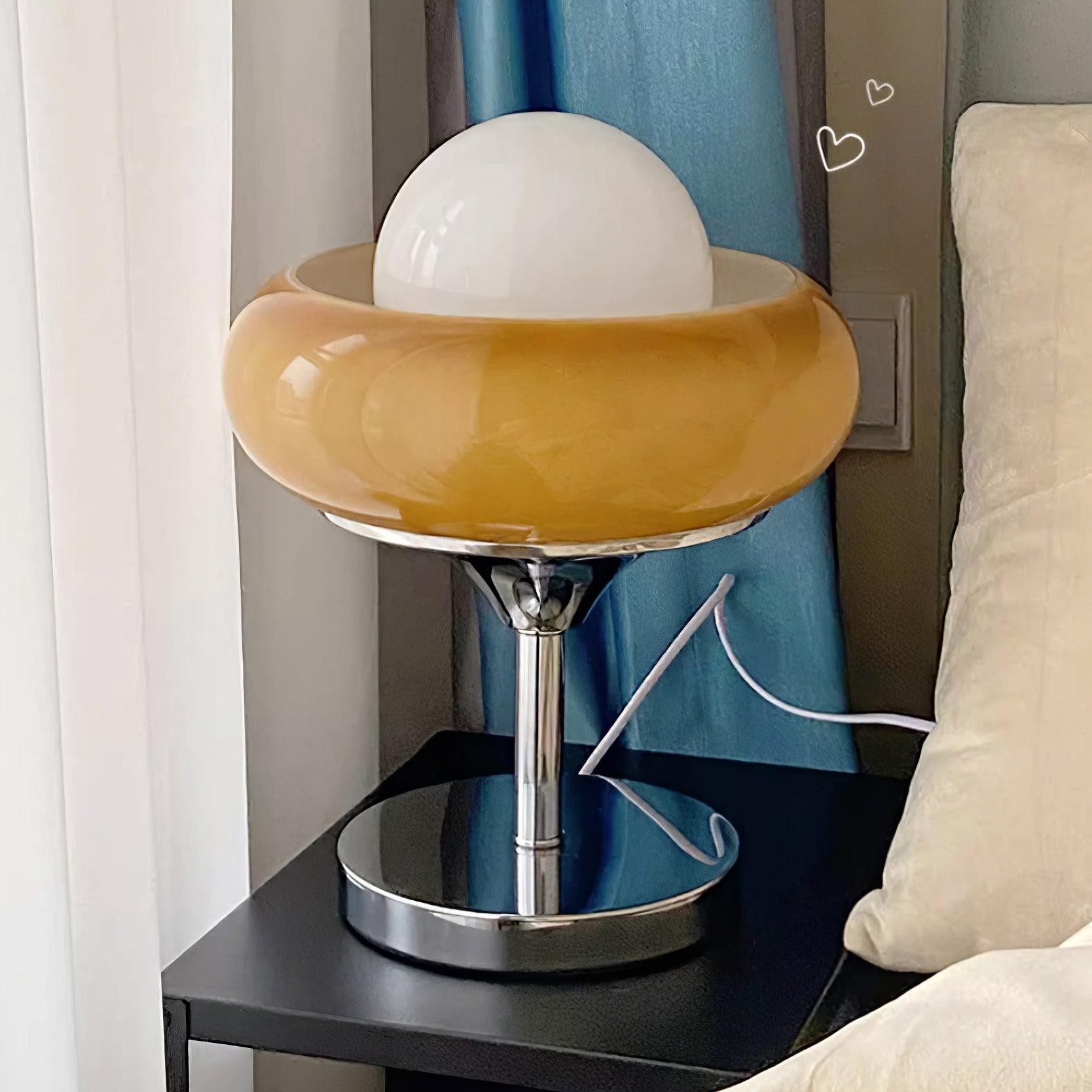 Vintage Cream Table Lamp for Bedroom M54