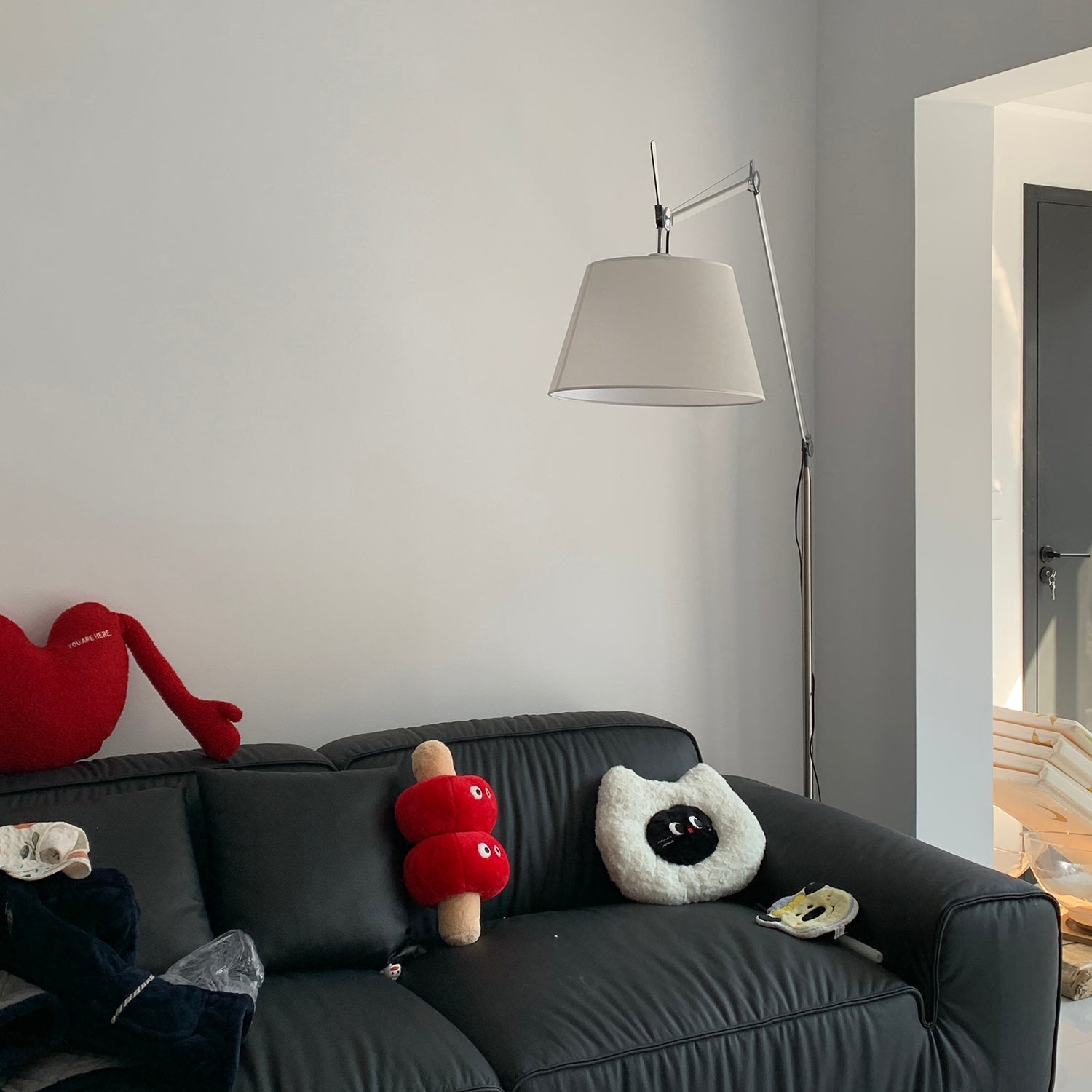 Velthea Floor Lamp T1937