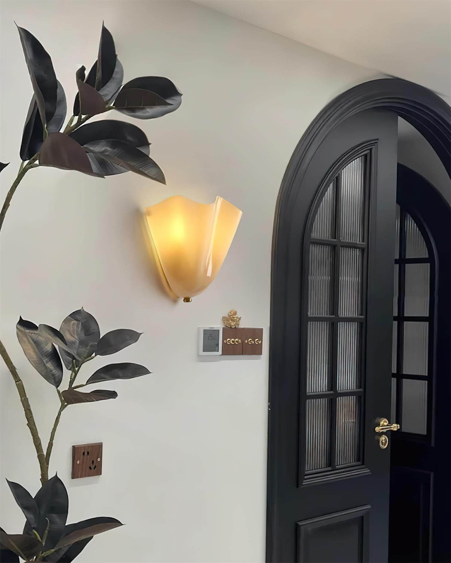 Bellina Modern Glass Wall Sconce - Ambient Lighting for Hallway P075
