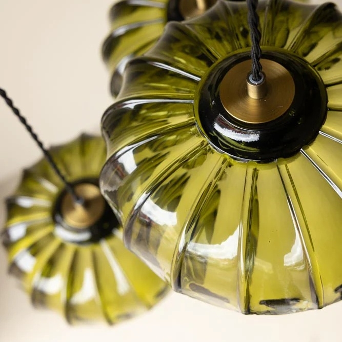 Aridia Palm Leaf Cluster Pendant Light Artistic Glass Pendant for Hallway Kitchen and Lounge T1150