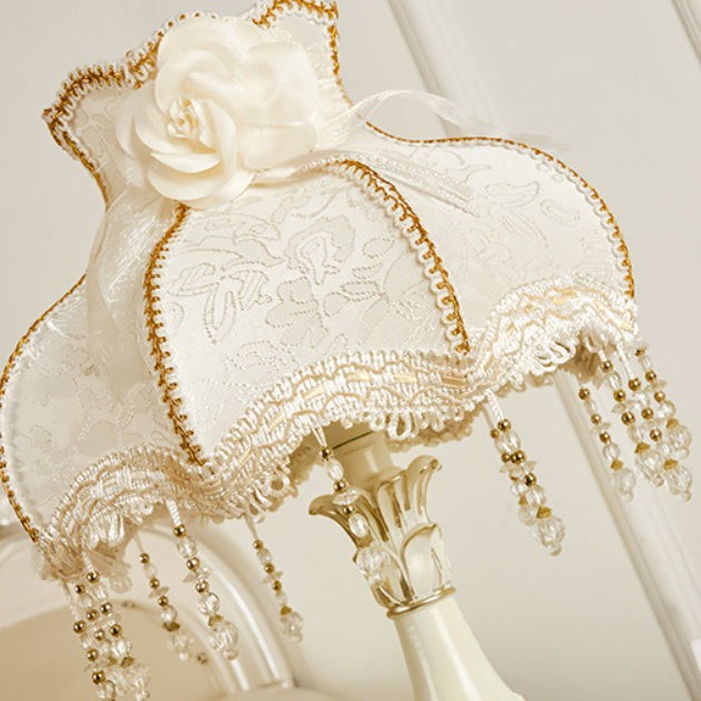 Classic European Vase Base Resin Fabric Table Lamp M09