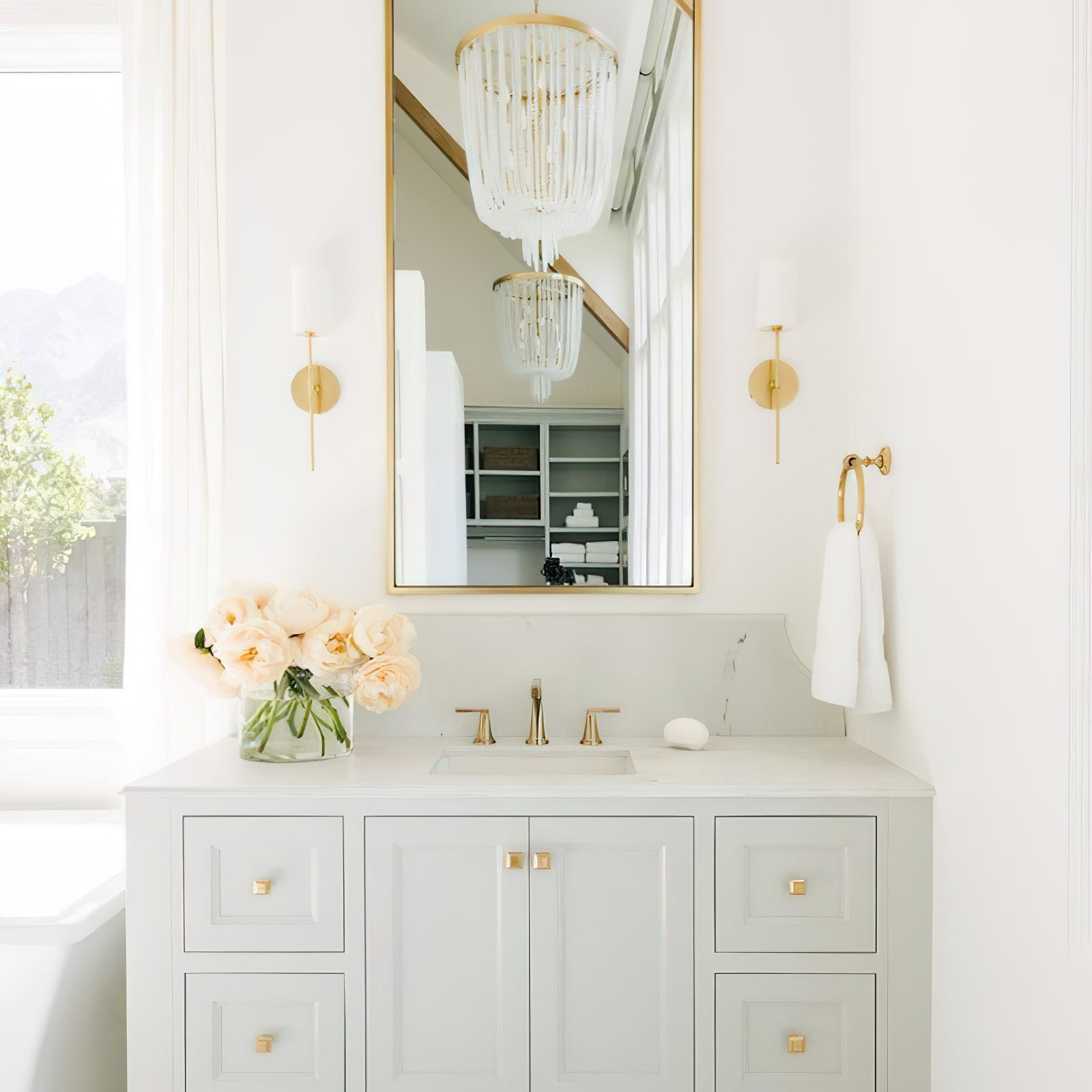 Tracie Wall Lamp T1763