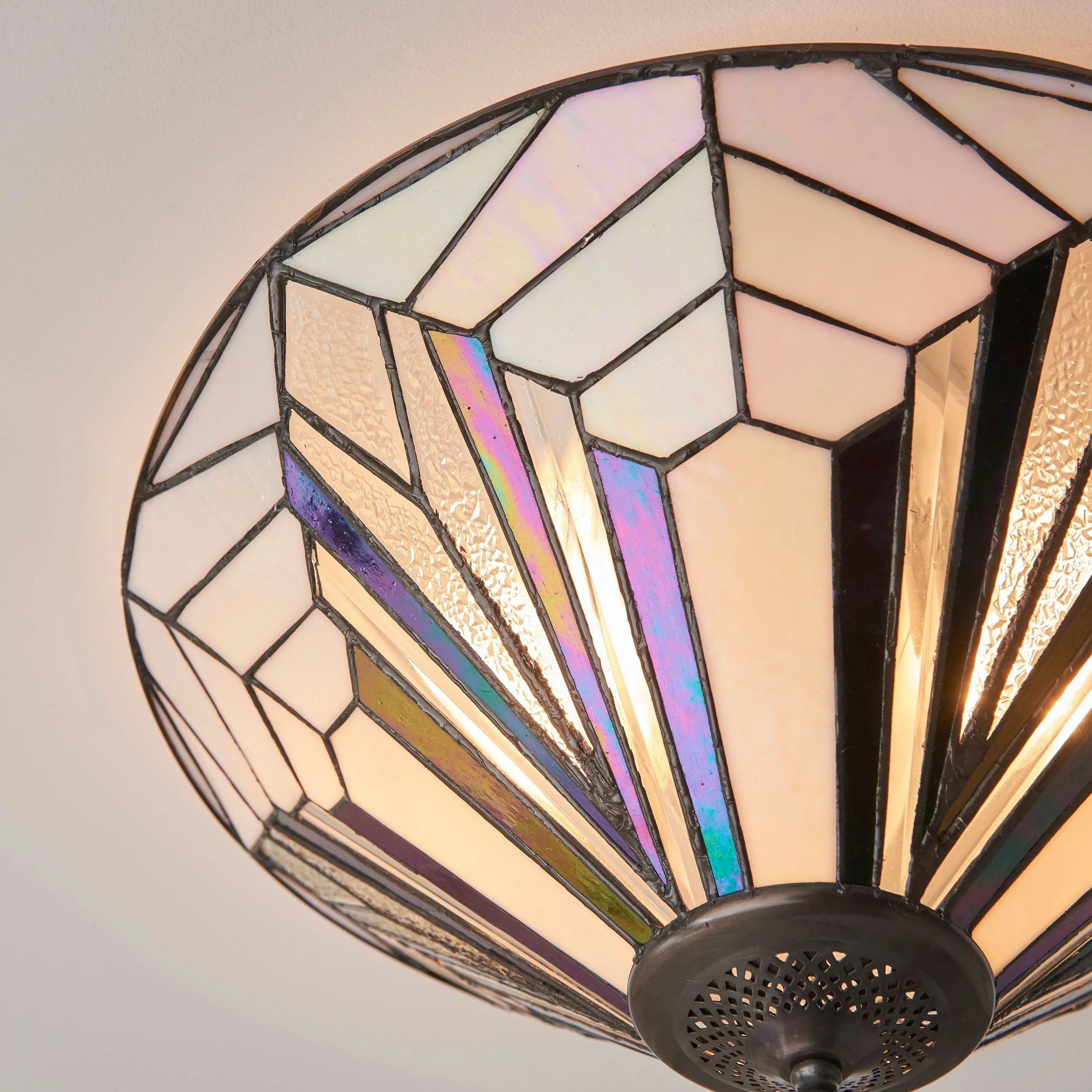 TiffStar Elegant Art Glass Ceiling Light – Vintage Flush Lamp for Living Rooms T634