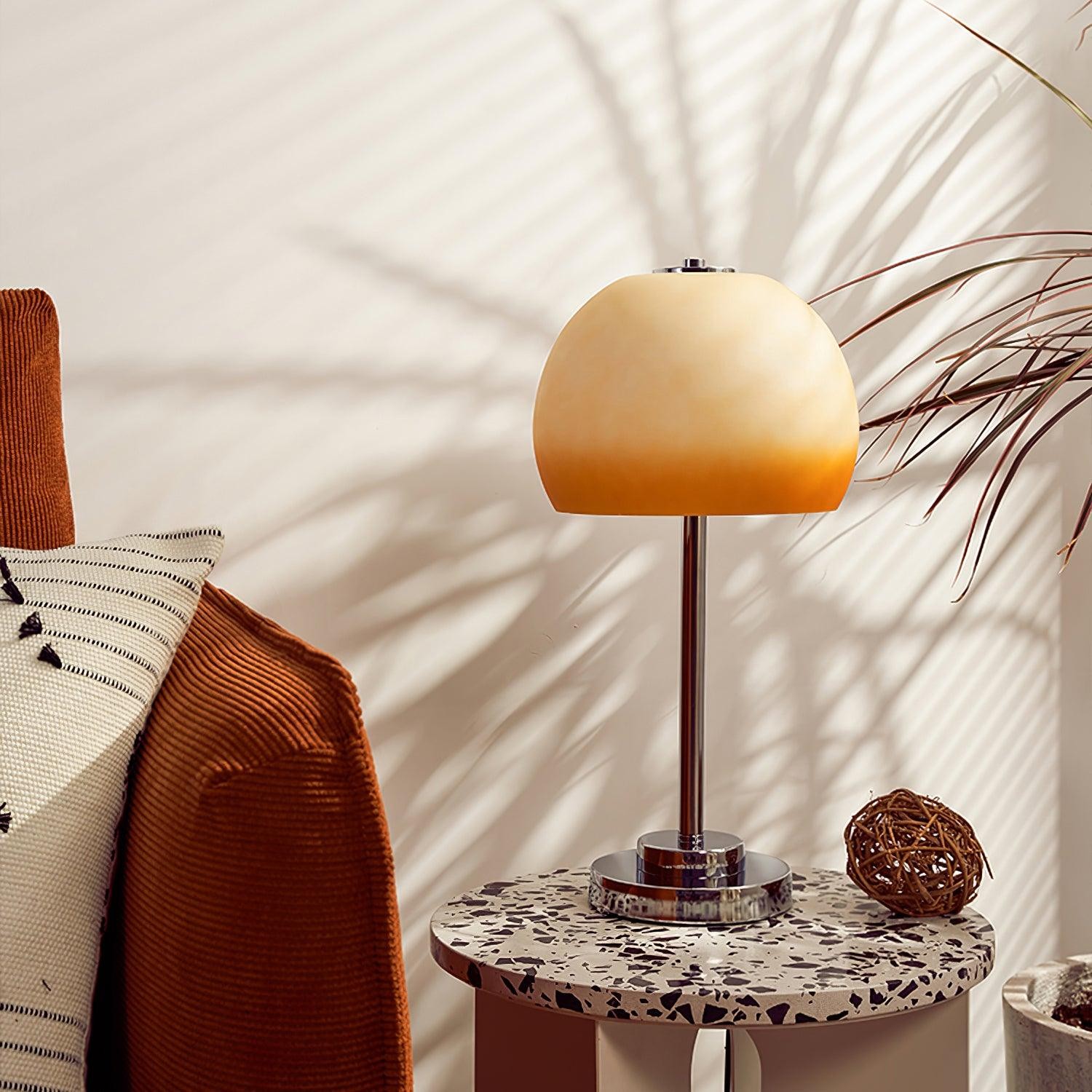 Retro Egg-shaped Dome Table Lamp M286