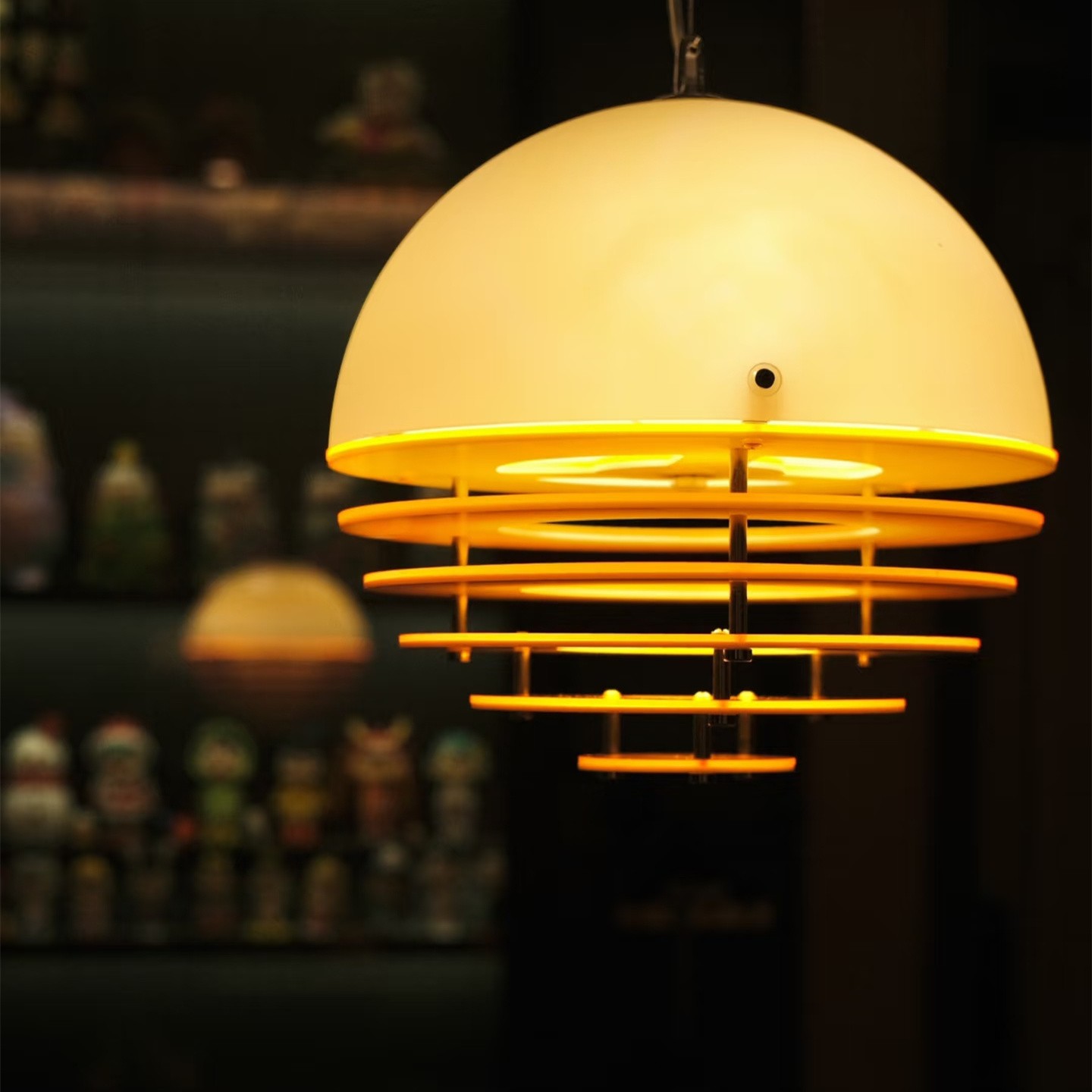 Bauhaus Sunset Pendant Lamp - Warm Ambient Lighting for Living Room S213