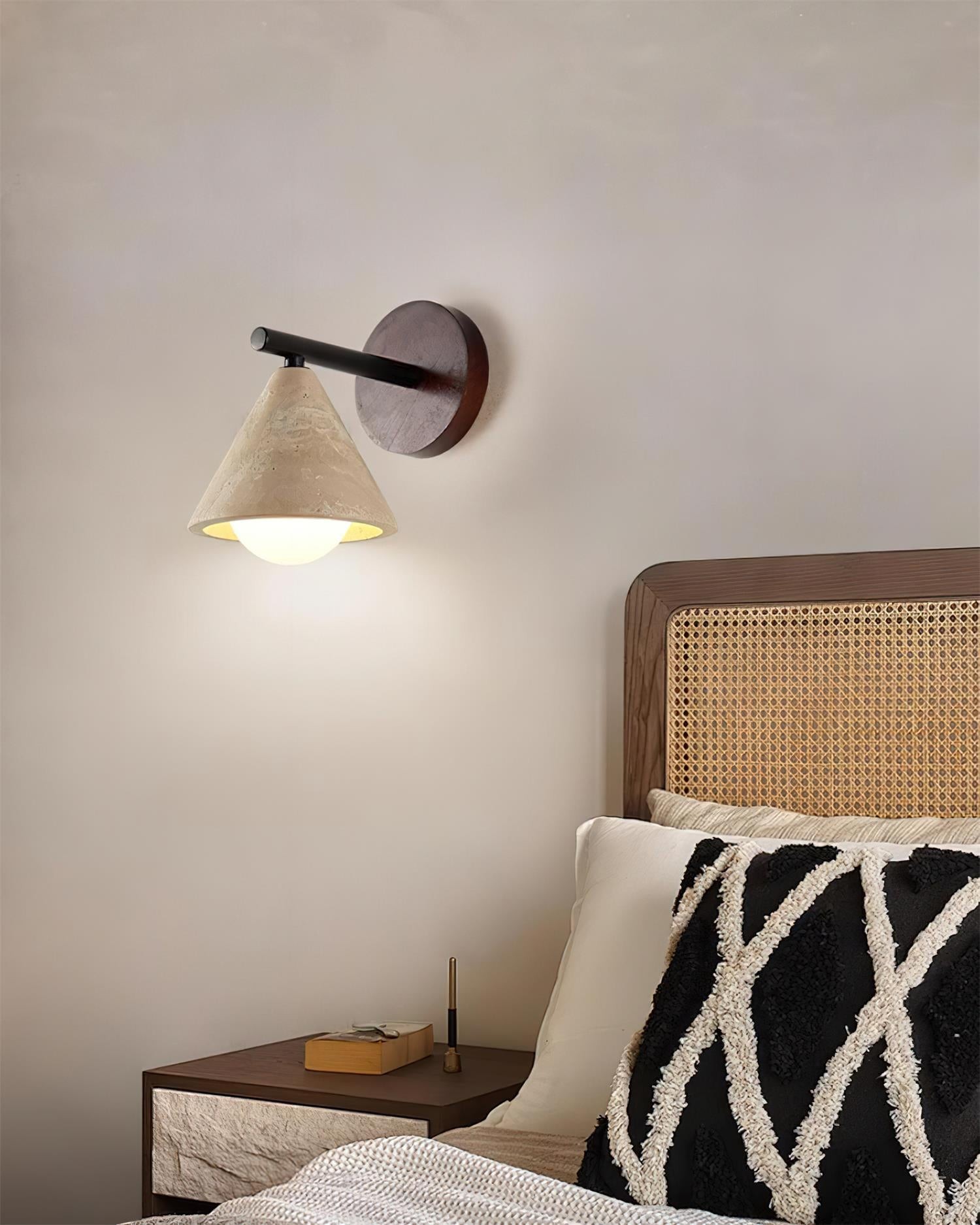 French Medieval Style Simplicity Wall Lamp G56