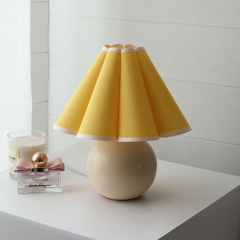 Scandinavian Vintage Table Lamp for Bedroom