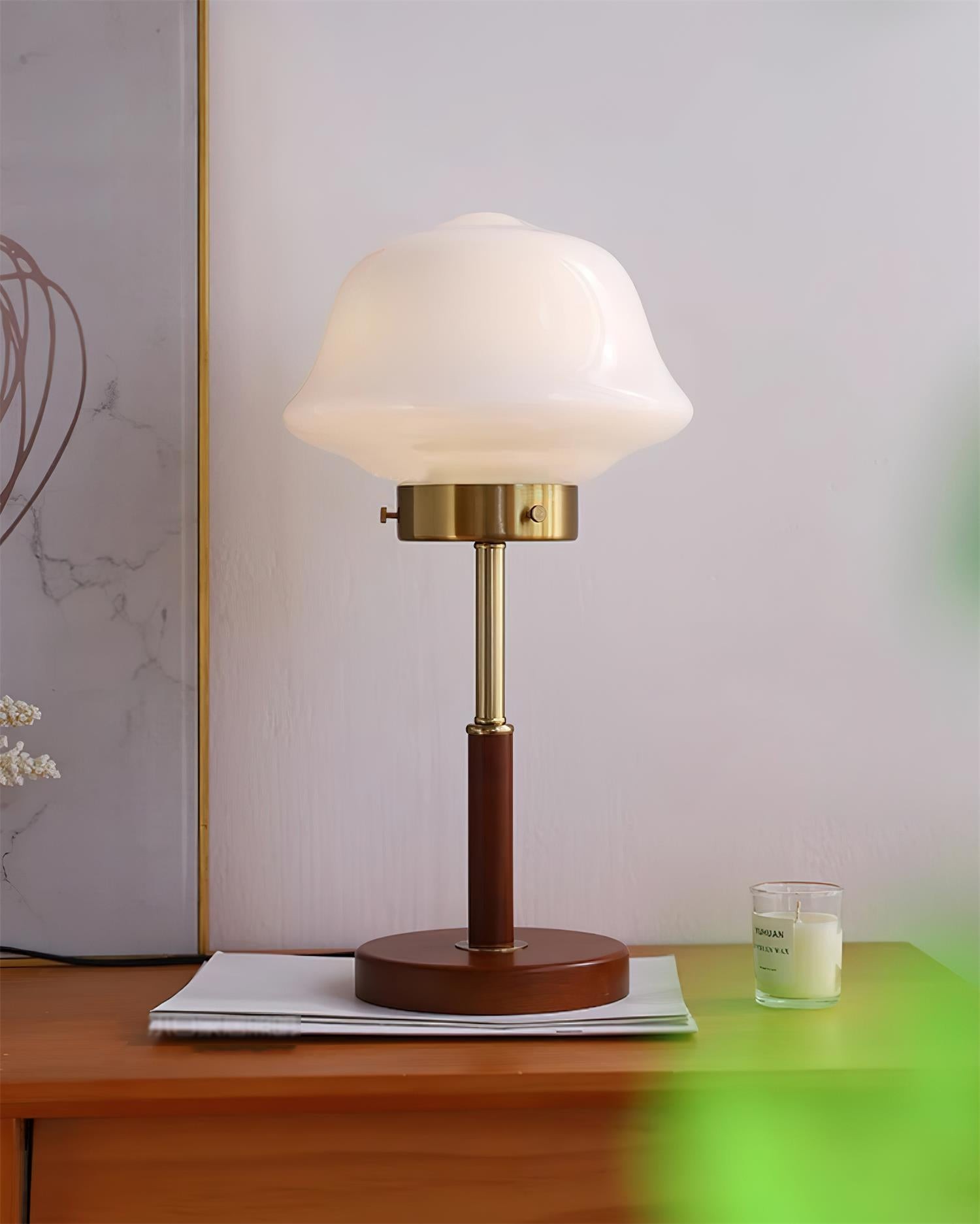 Mid Century Vintage Walnut Glass Table Lamp M292
