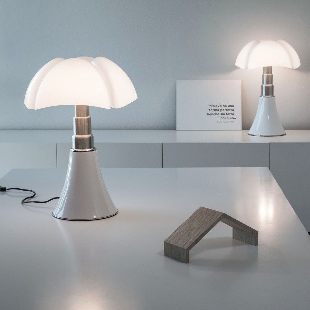 Petalica Table Lamp T1384