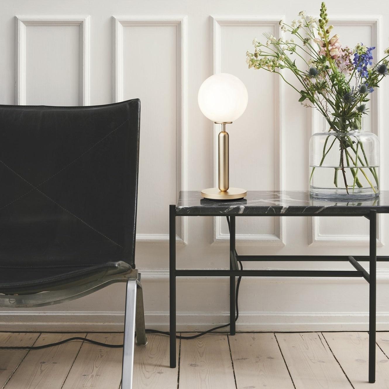 Spherical Stylish Glass Induction Table Lamp M532