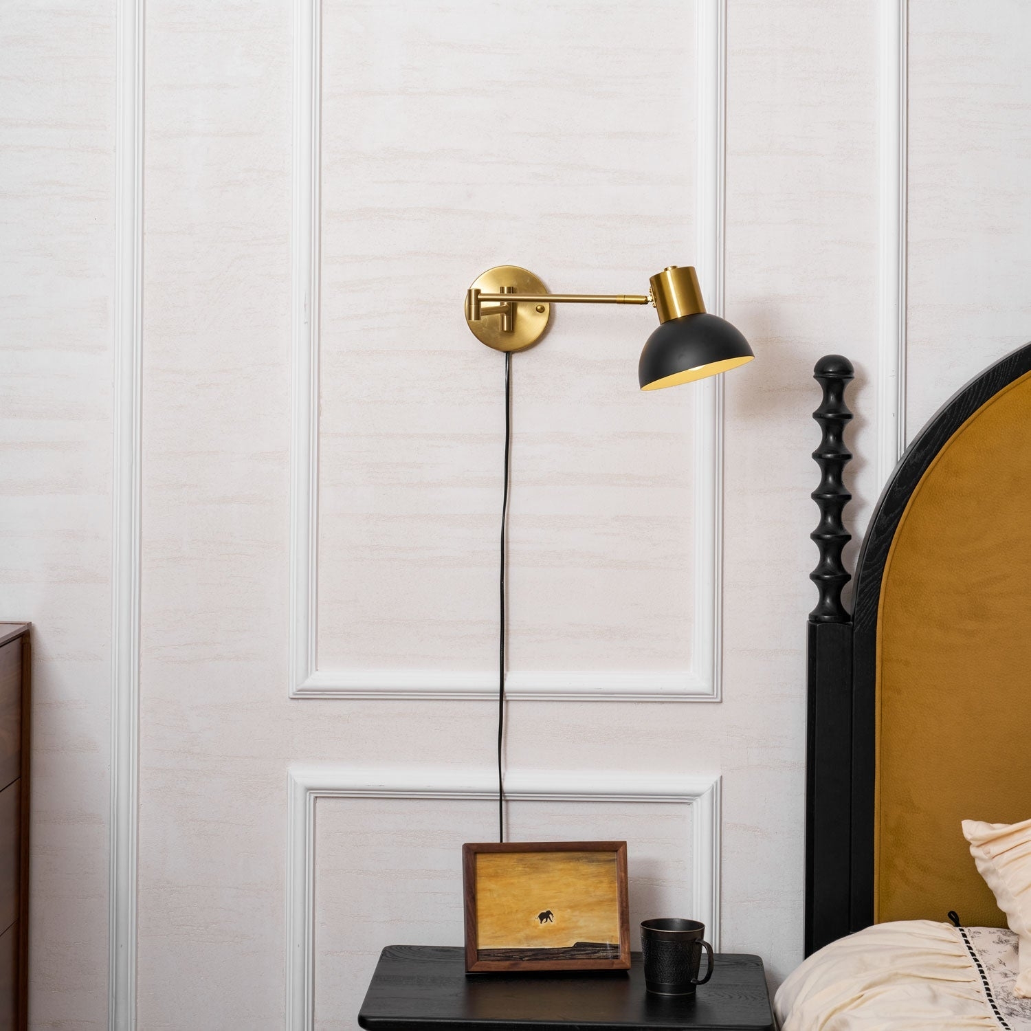 Adjustable Arm Plug In Wall Lamp T1595