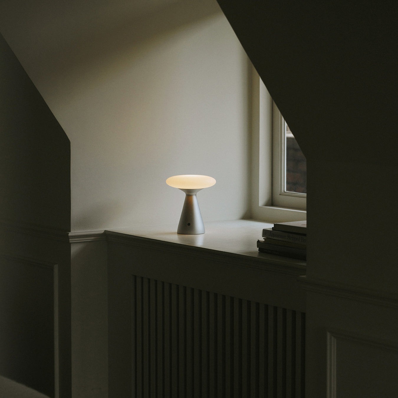 Simple Style Touch Dimming Table Lamp M146