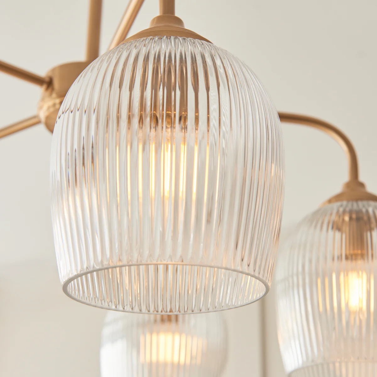 Brazara Multi-Light Glass Shade Pendant Lamp - Curved Metal Arms for Modern Homes T885