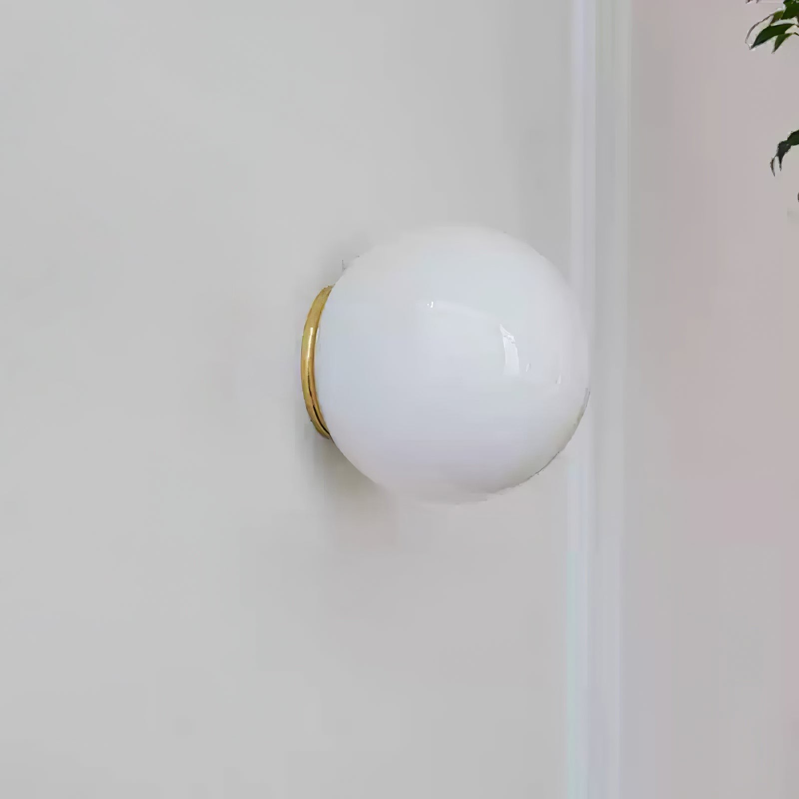 Minimalist Bauhaus Orb Style Wall Lamp M550