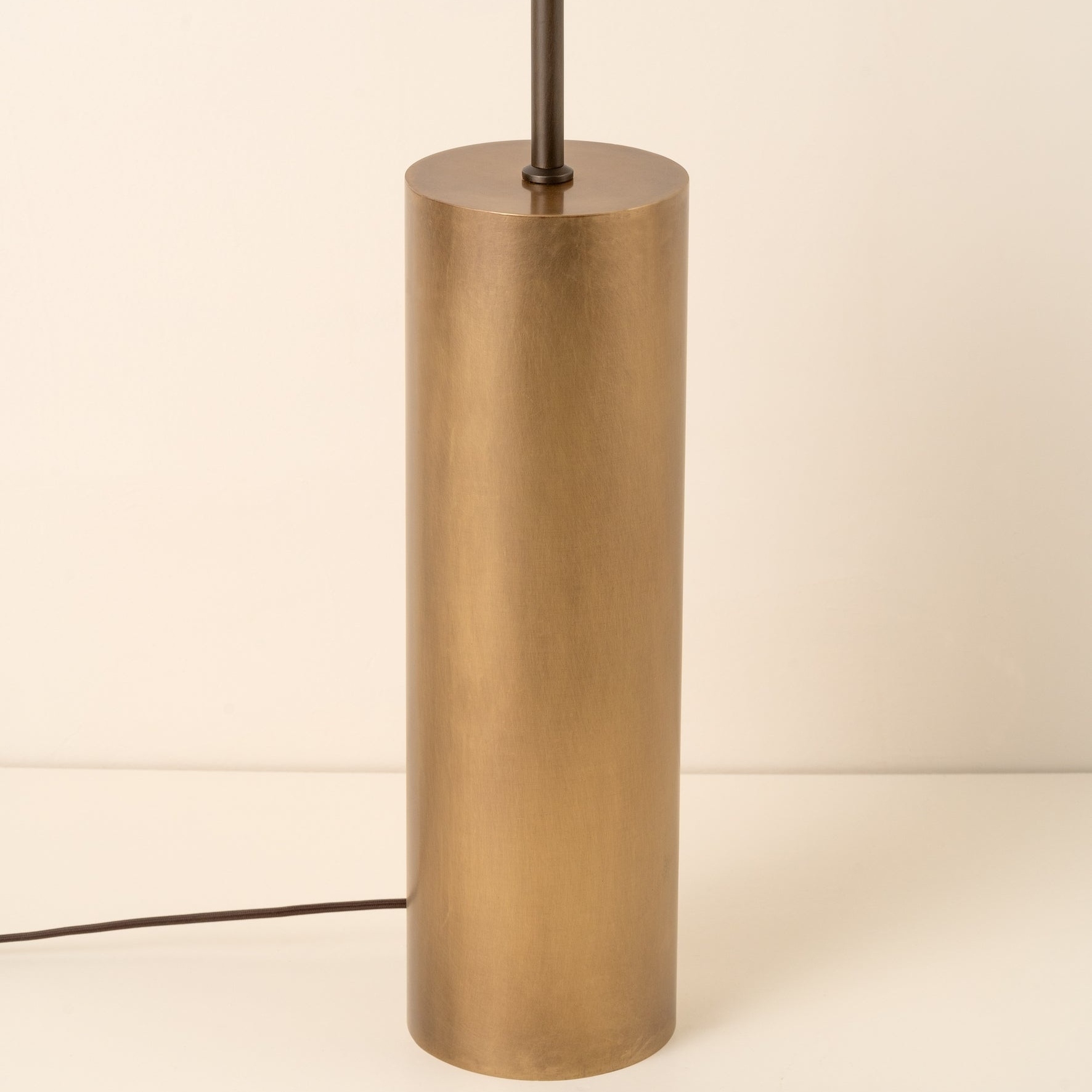 Zalen Floor Lamp - Layered Linen Pendant Design Aged Brass-Metal Lamp for Living Room T732