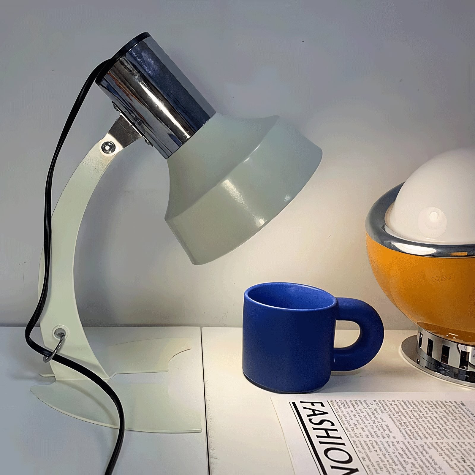 Fish Tail Arch Table Lamp M488