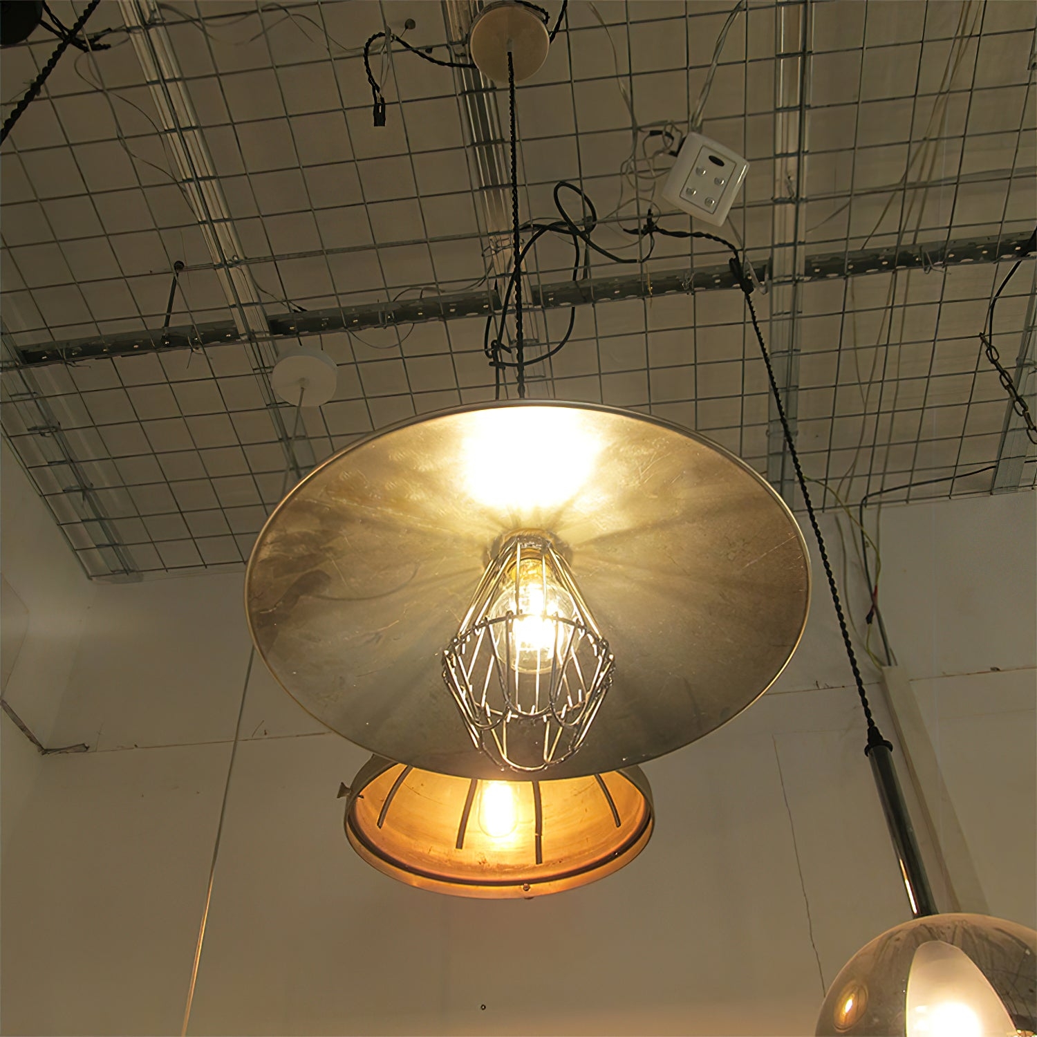 Cantina Pendant Light T1697
