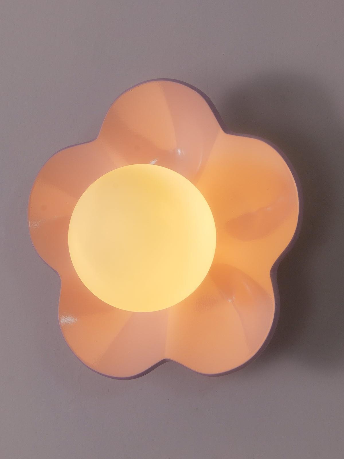 Floral Petal Wall Lamp - Nordic Sculptural Wall Light Living Room T129