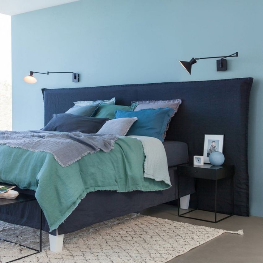 Concise Black Wall Lamp