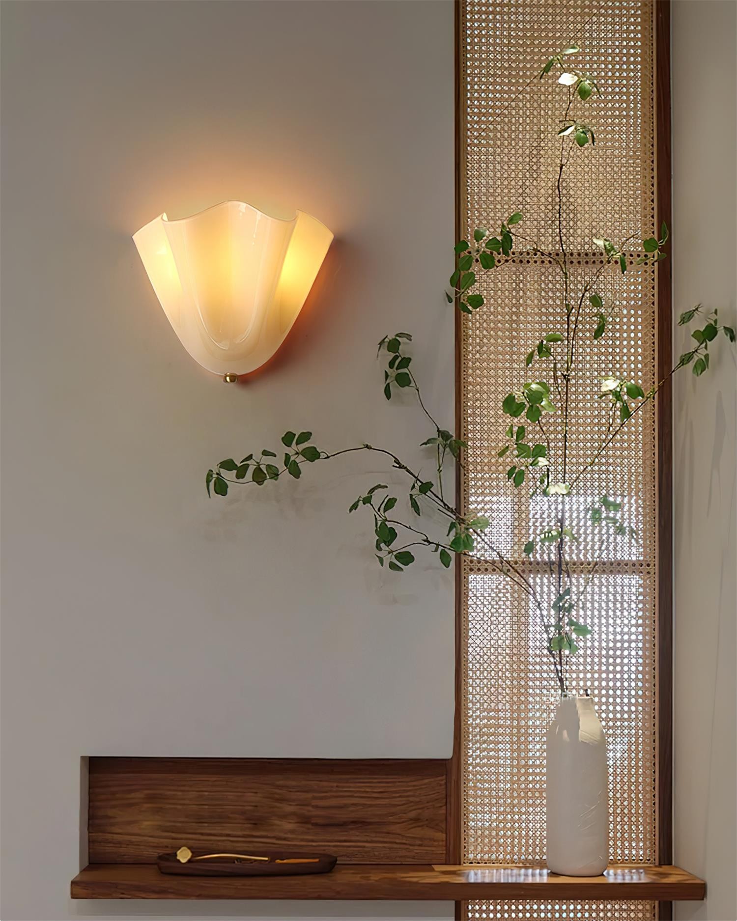 Bellina Modern Glass Wall Sconce - Ambient Lighting for Hallway P075