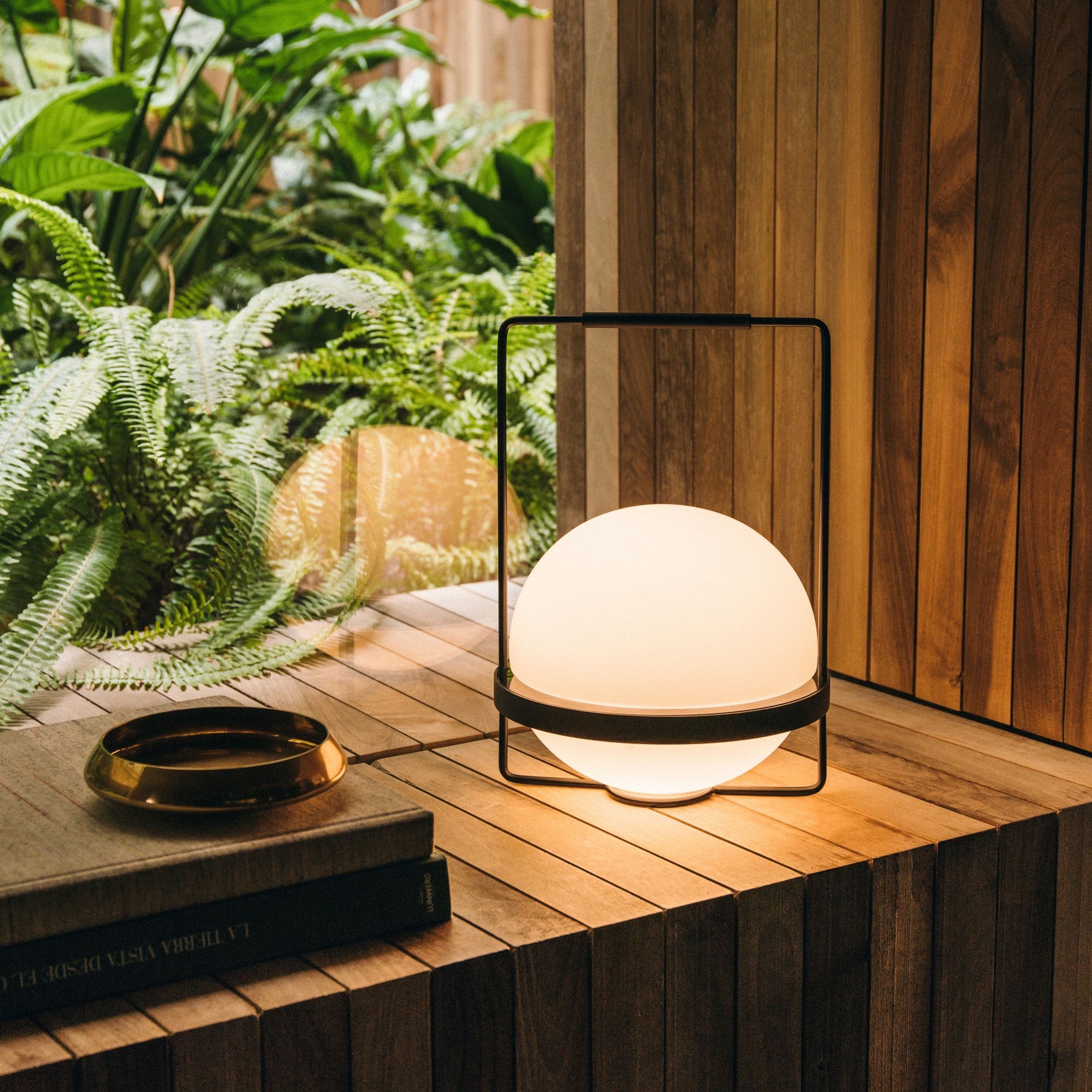 Gardens Table Lamp M338