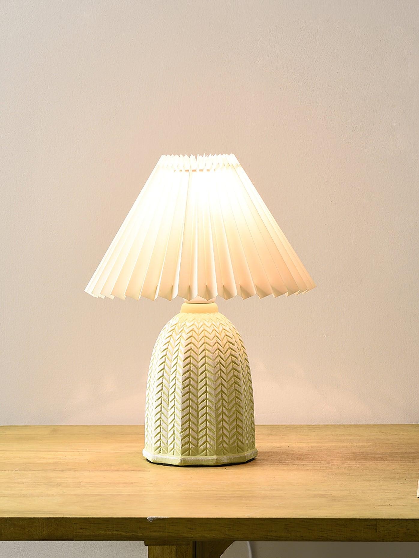 Vintage Pleated Table Lamp M206
