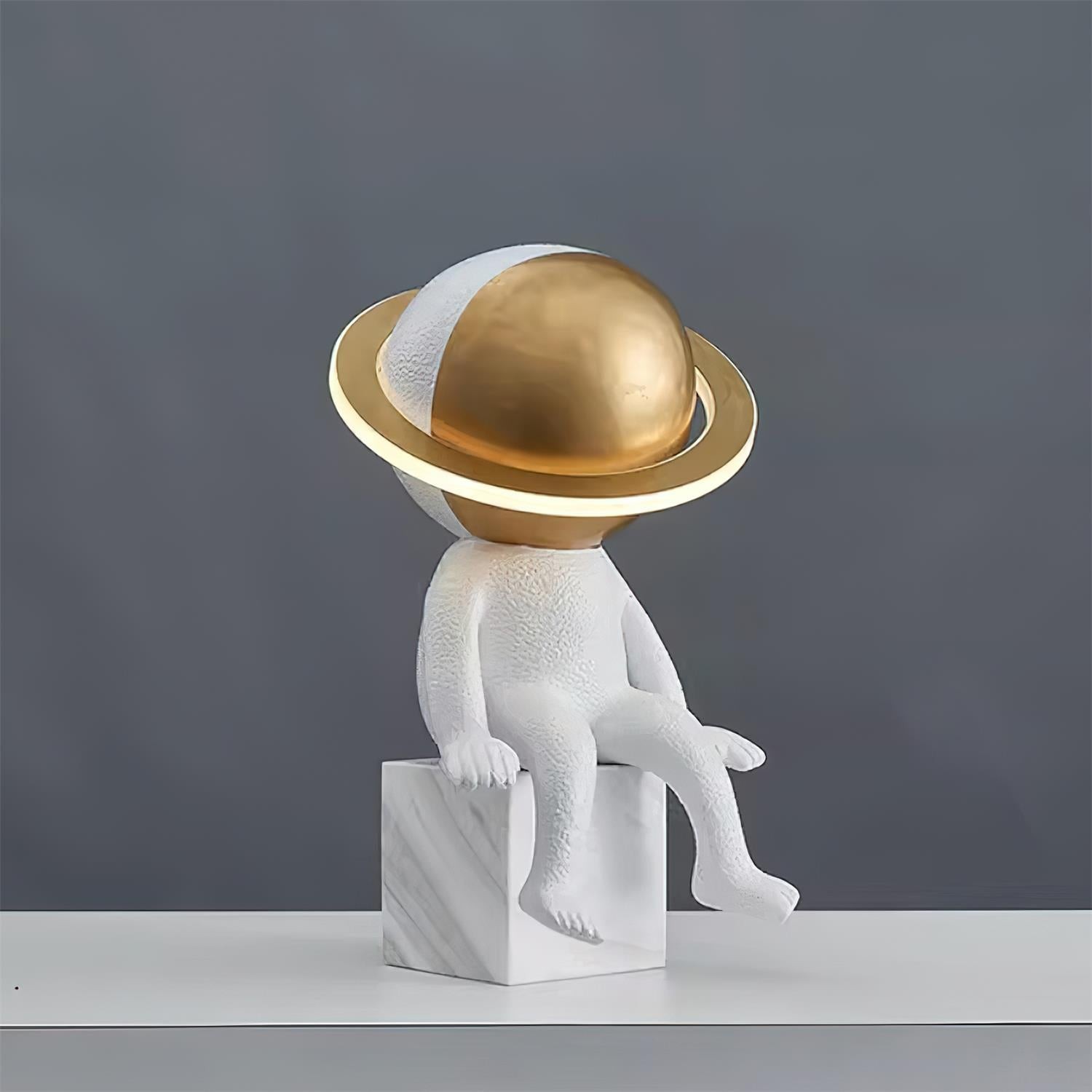 Modern Space Astronaut Resin Table Lamp M303