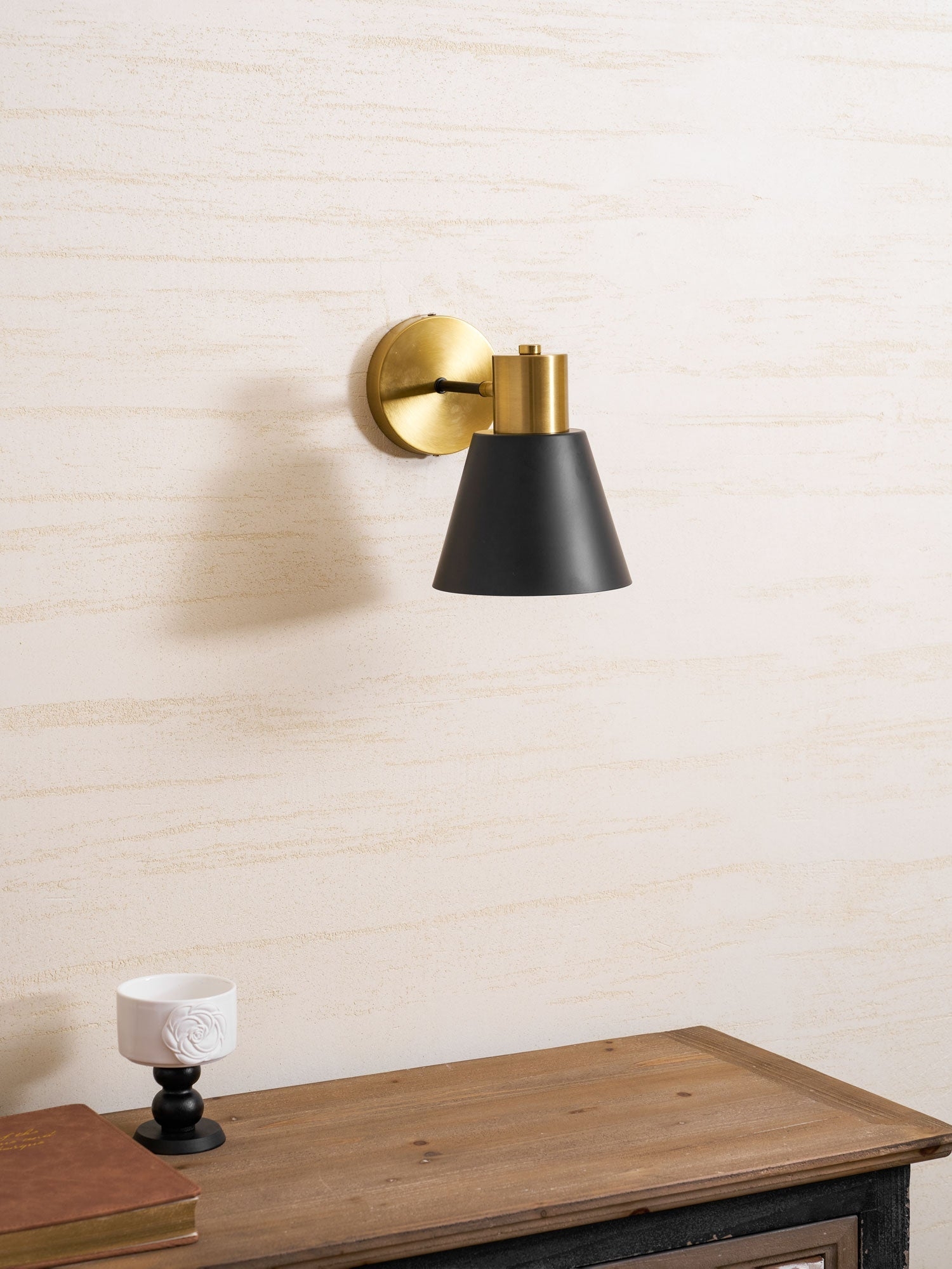 Adjustable Armed Wall Lamp T1597