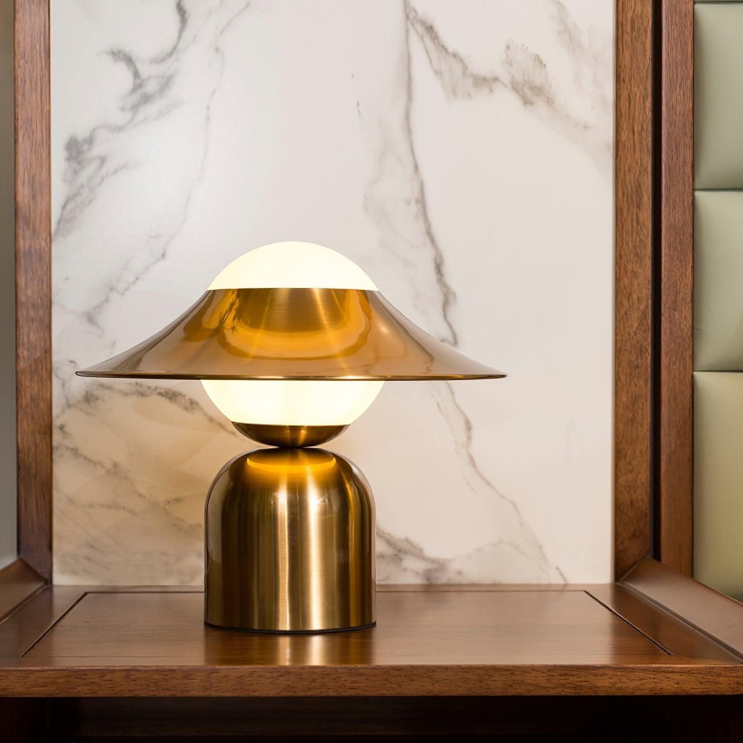 Nordic Creative Metal Disc Table Lamp M472