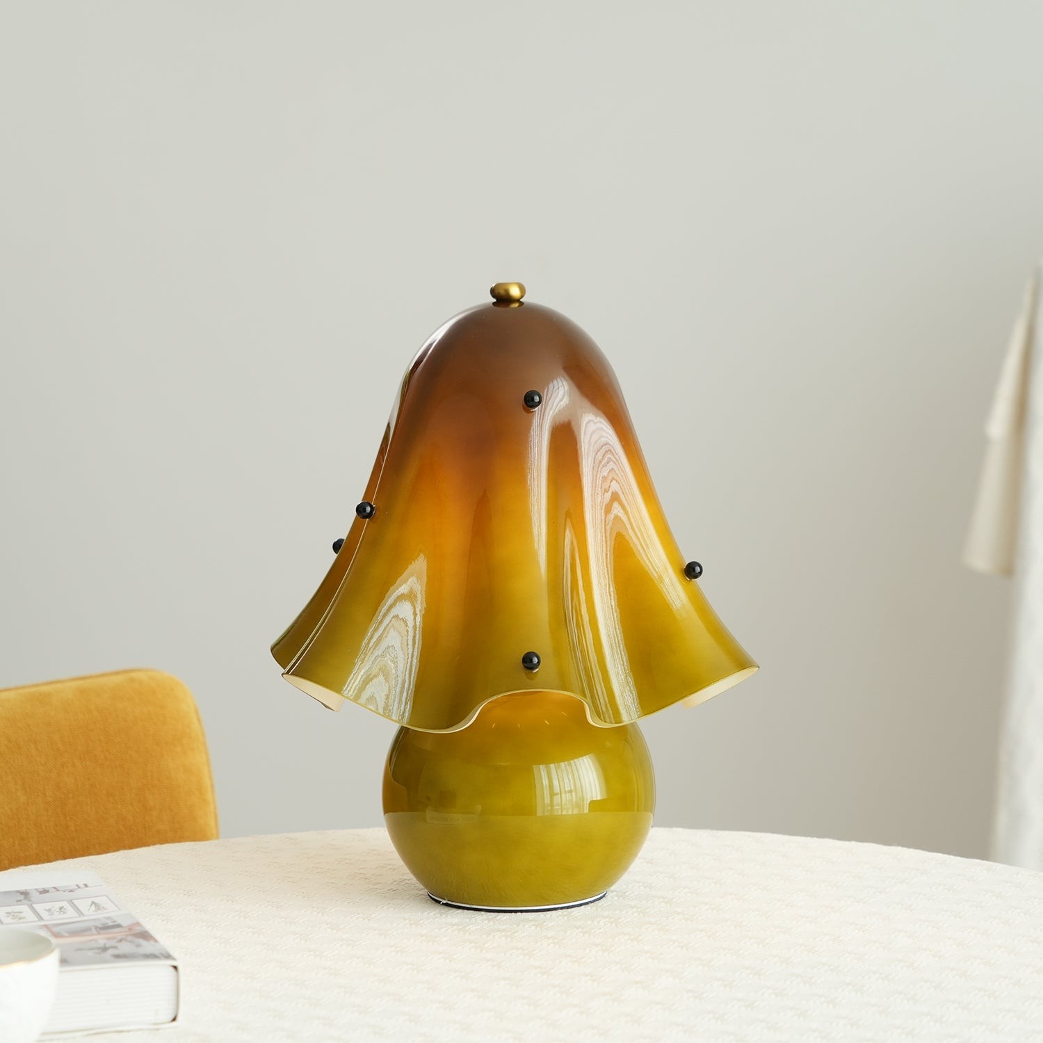 Bellina Sculptural Bell Flower Table Lamp - Accent Lighting for Room T281