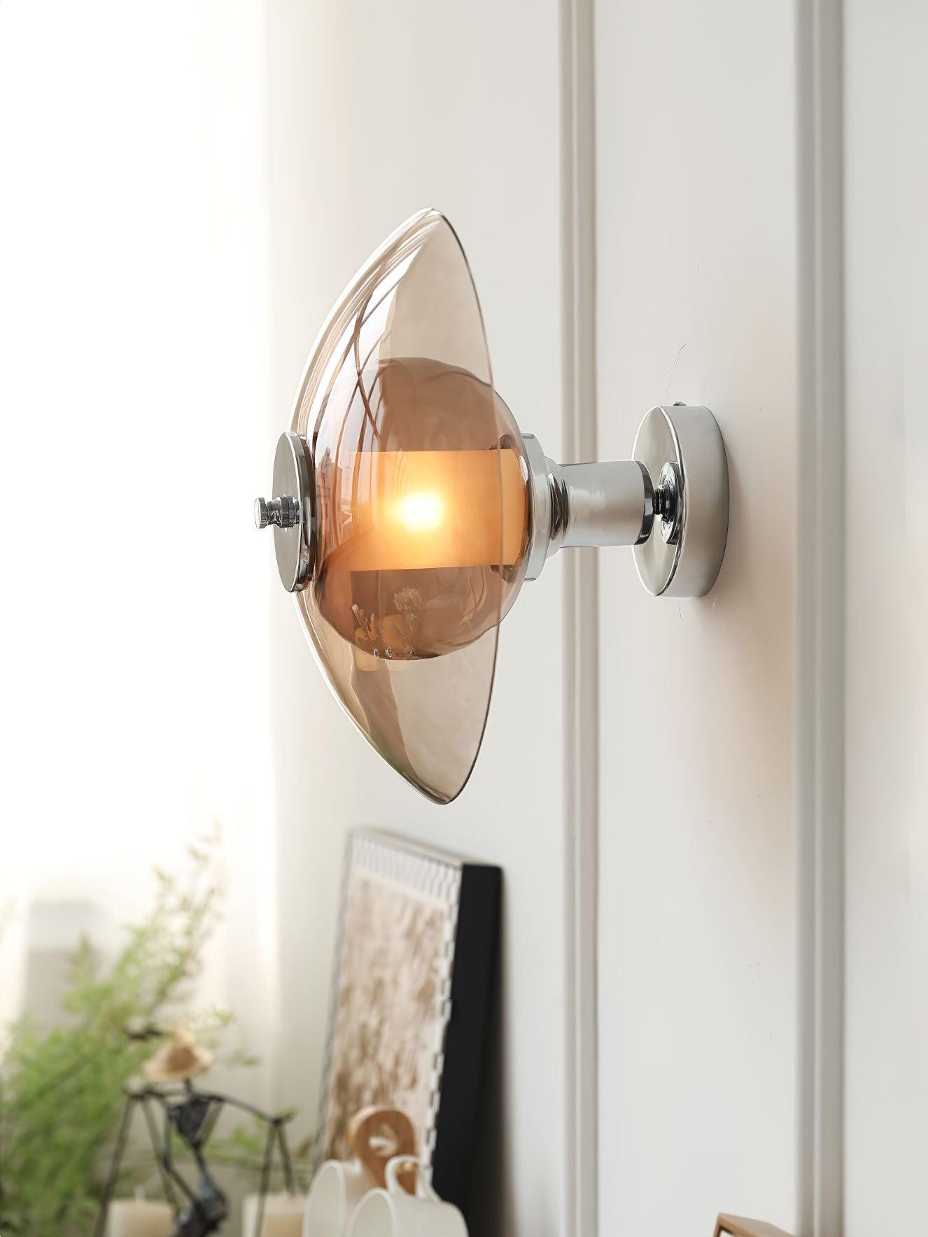 Flying Saucer Plug-in Wall Light M365