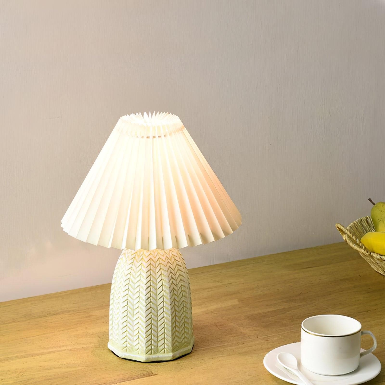 Vintage Pleated Table Lamp M206