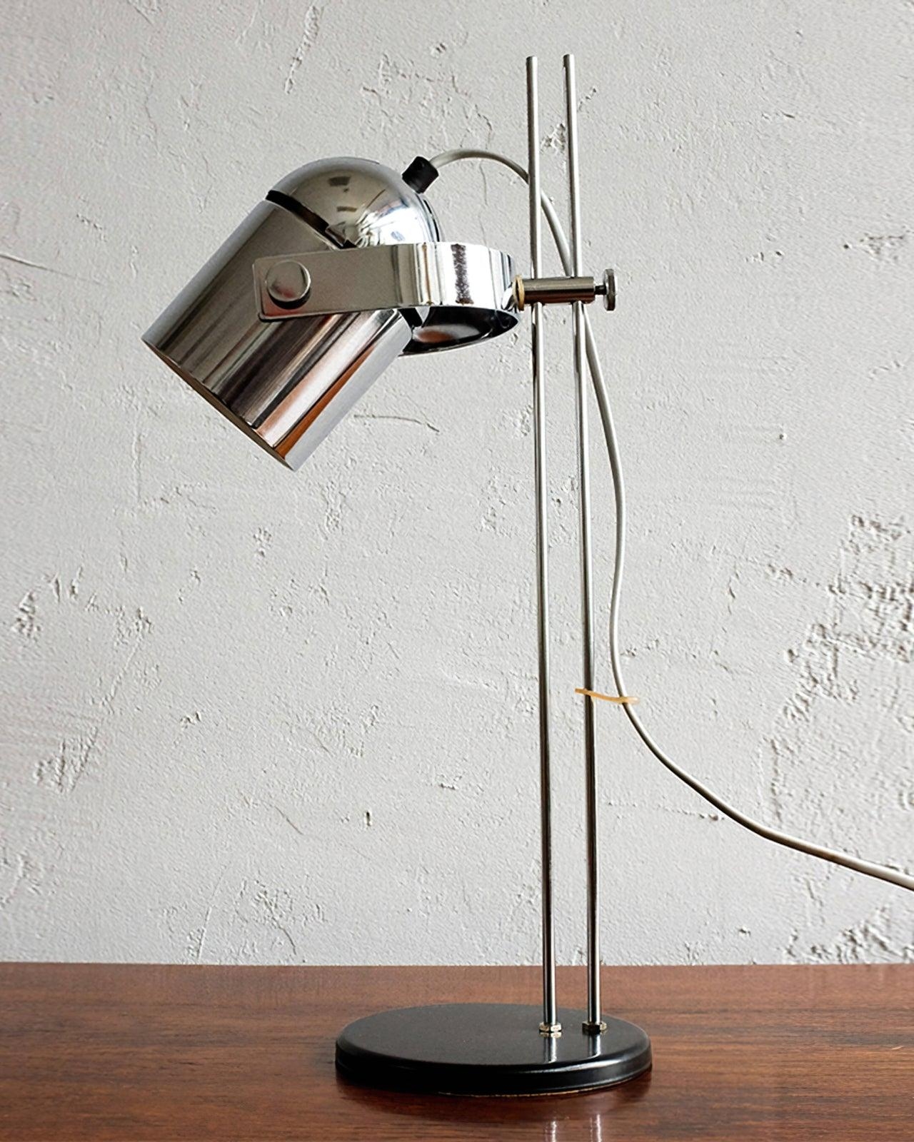 Adjusta Liftable Desk Lamp T1594