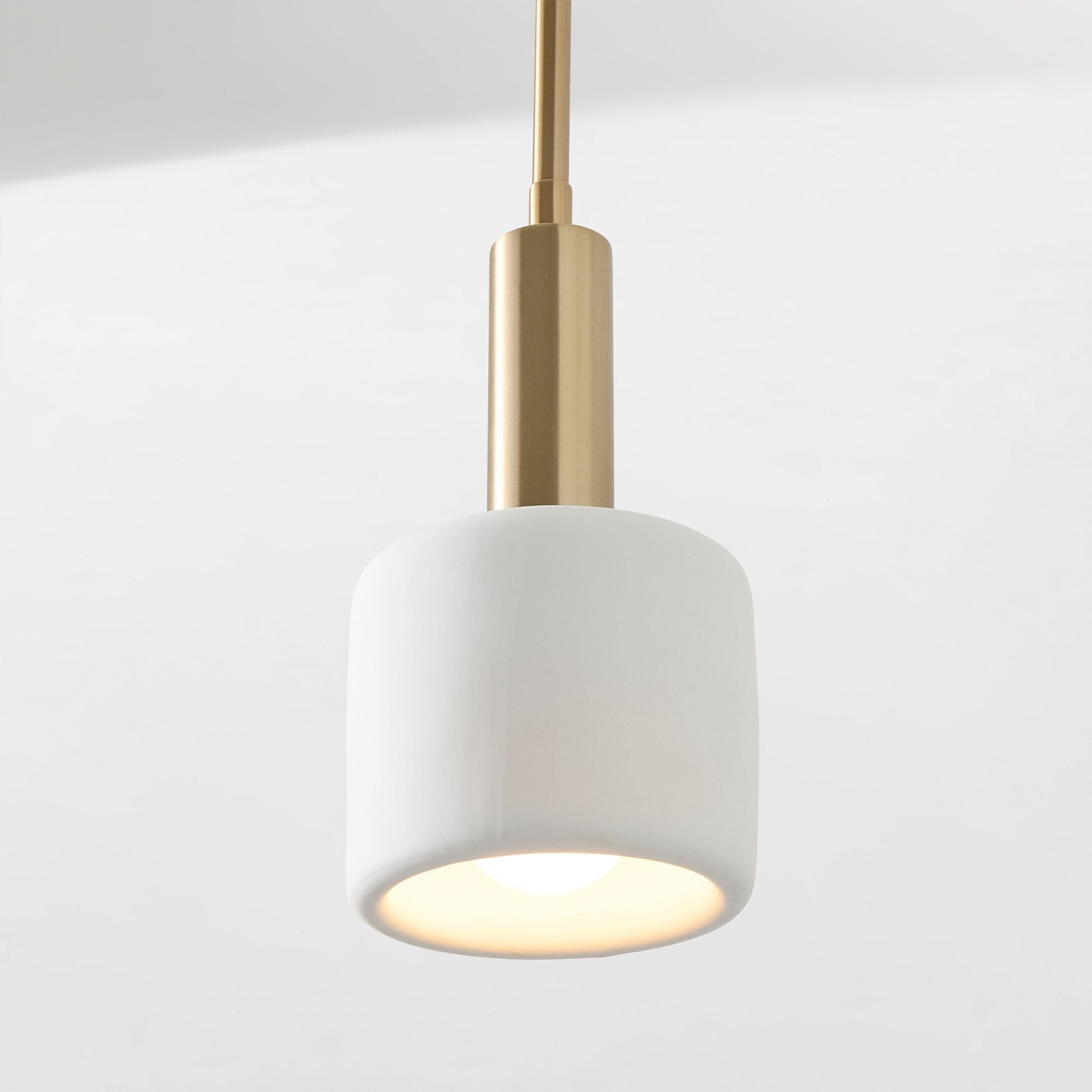 Modern Style Minimalist Porcelain Pendant Light G88