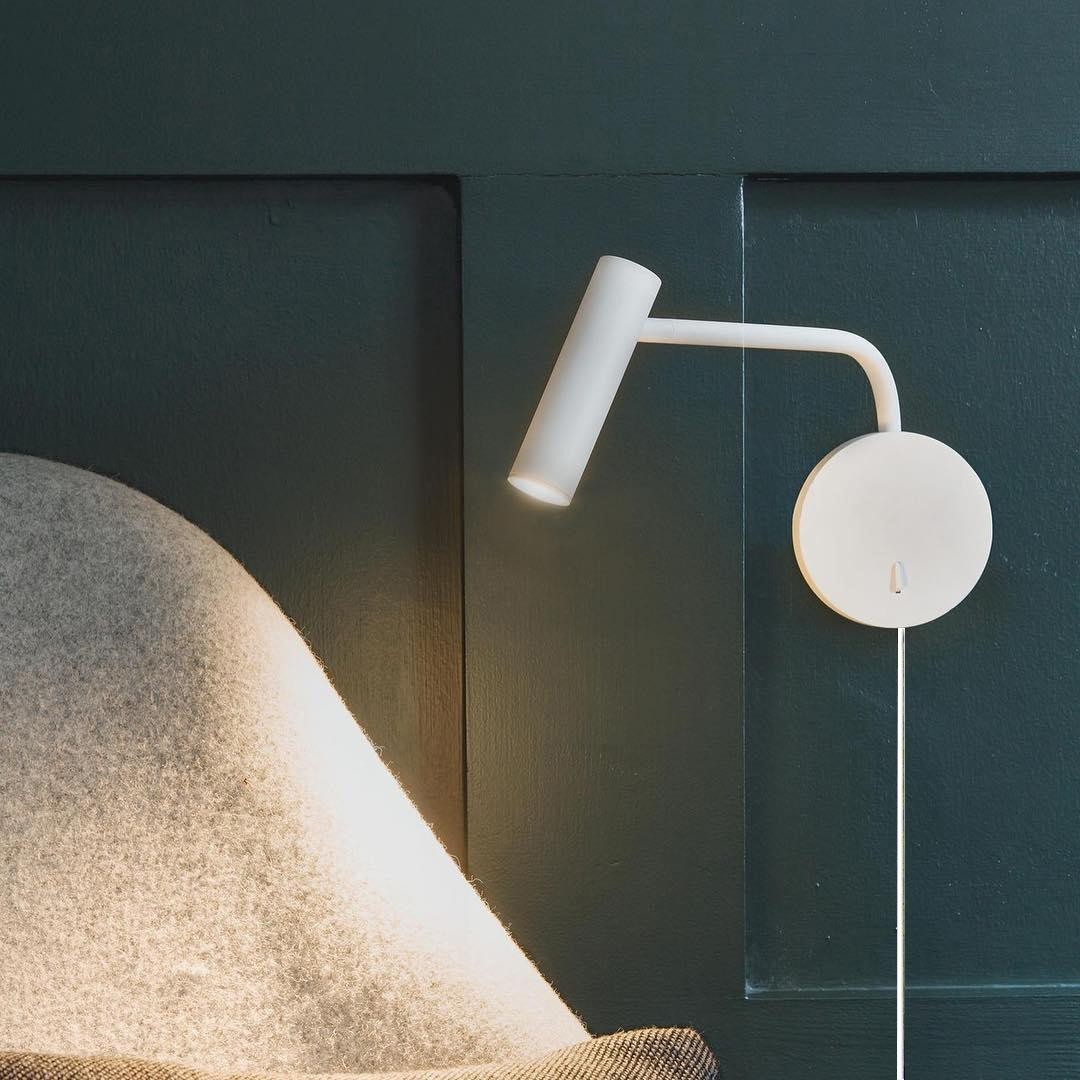 Fashion Modern Reading Plug In Wall Lamp M15