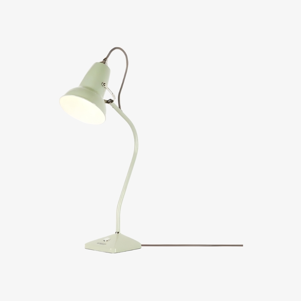 Modryx Pyramid Base Mini Table Lamp - Vintage Metal for Office T574