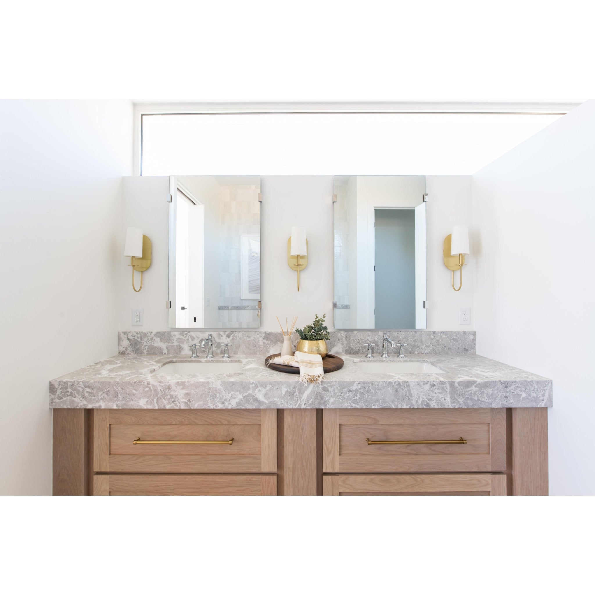 Lara Wall Lamp T1823