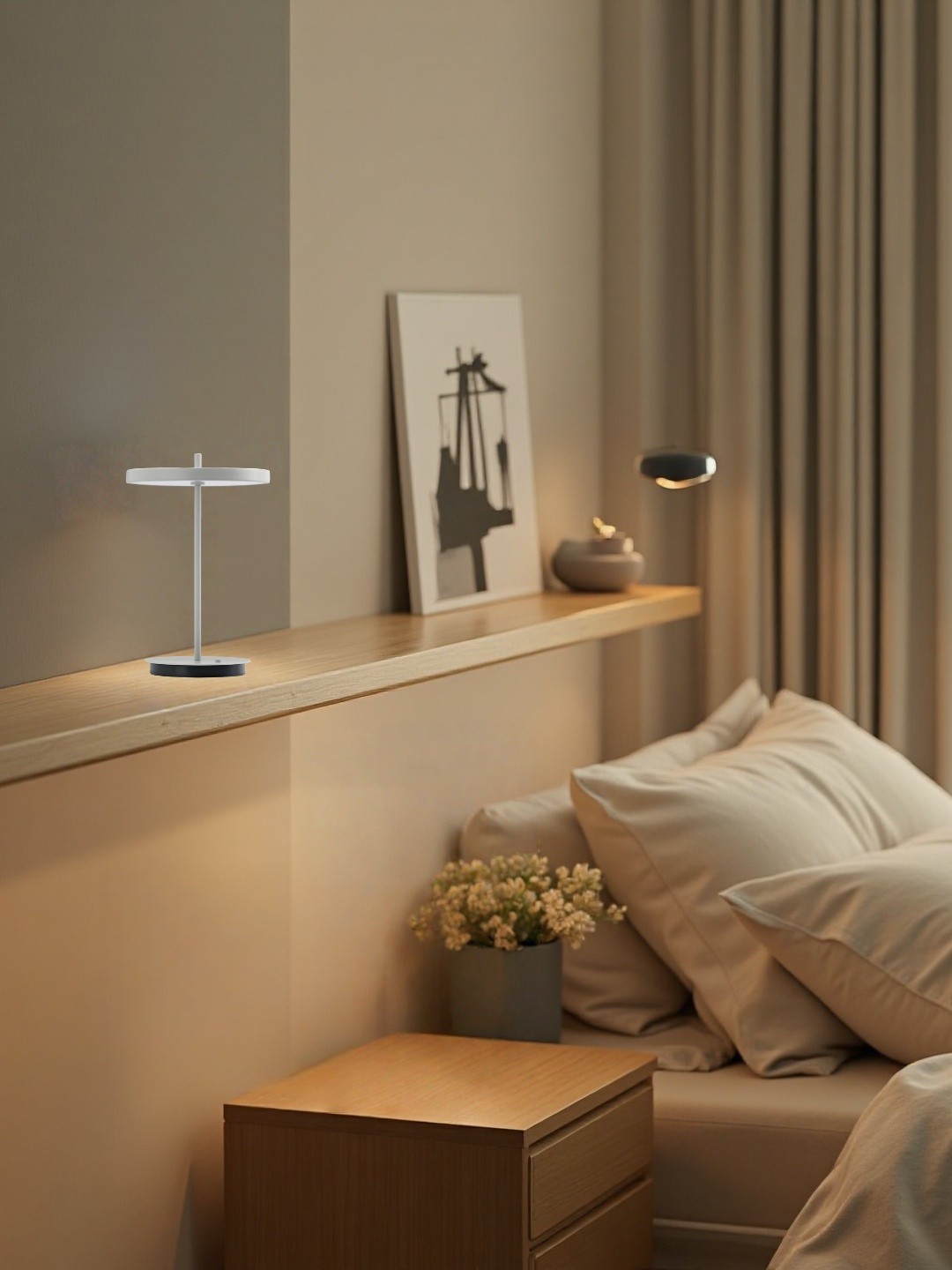 Nordic Monochrome Table Lamp – Portable Light for Any Room G103
