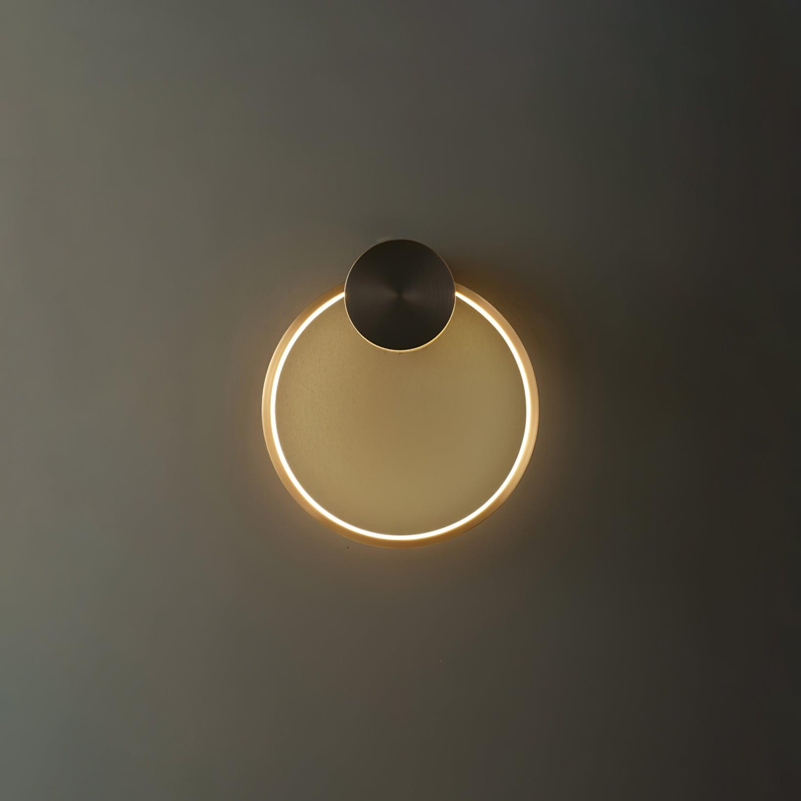 Minimalist Creative Simple Brass Round LED Wall Light M323