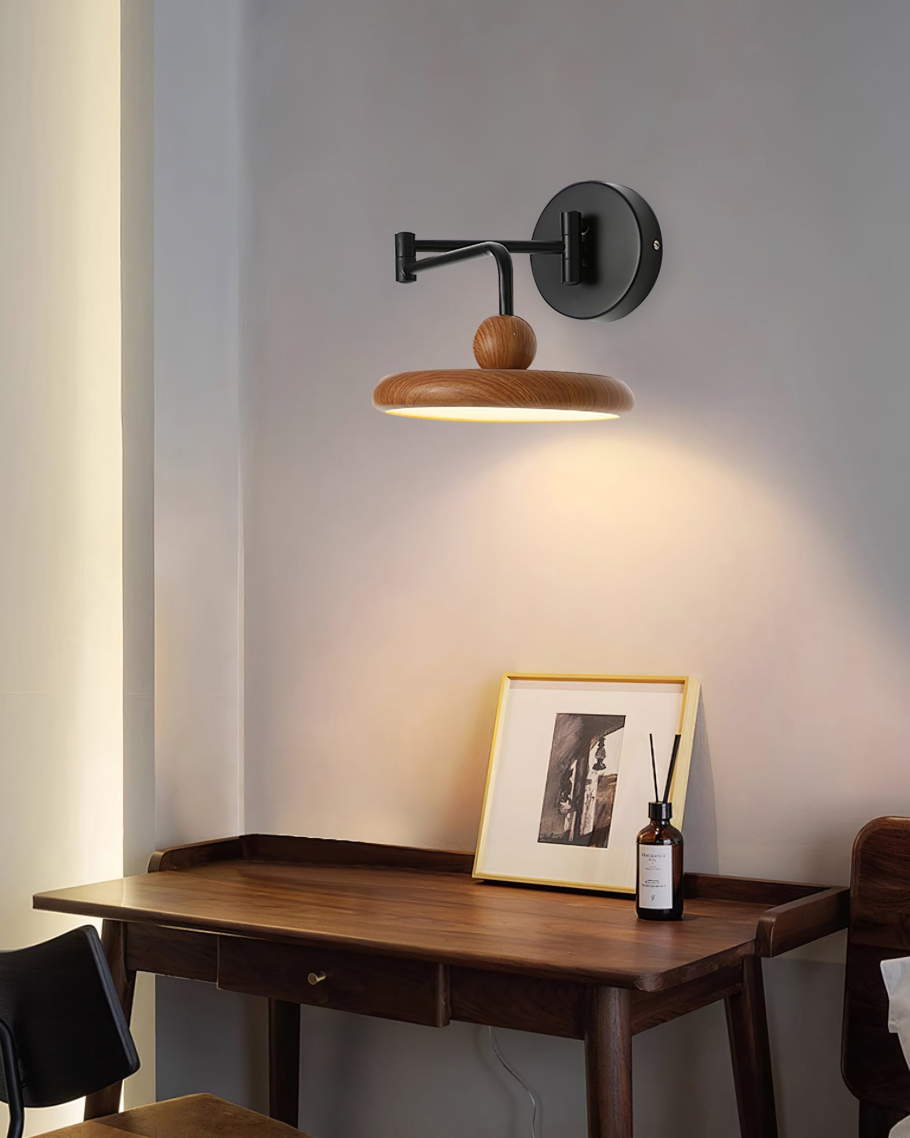 Karlin Plug In Wall Lamp T1245