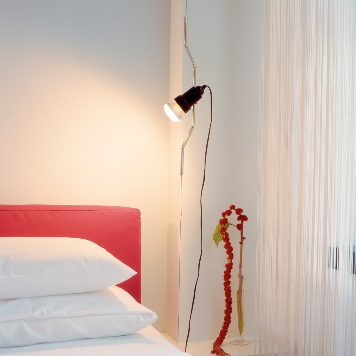 Fluxo Ceiling Lamp - Adjustable Design Lamp for Bedroom