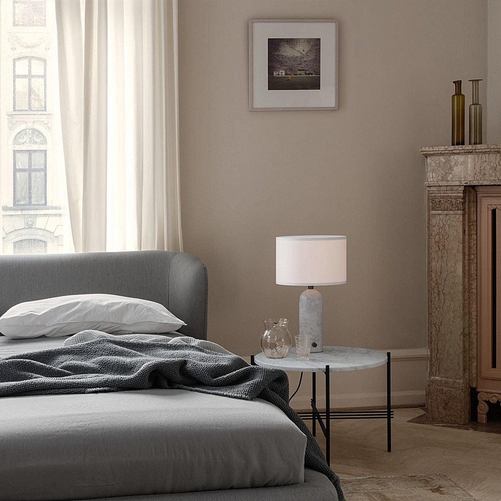 Gravity Table Lamp